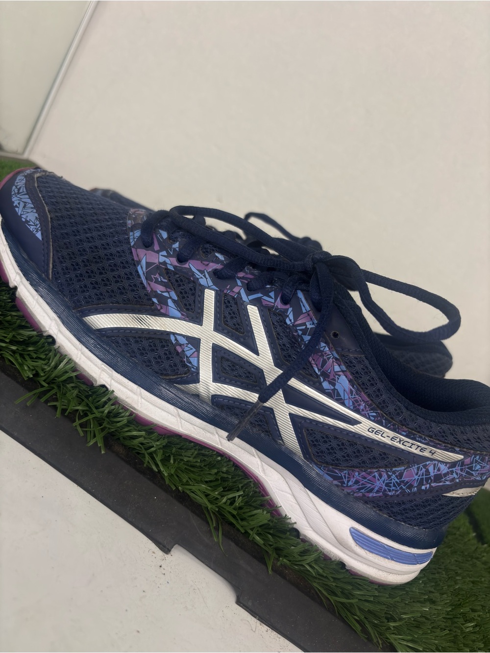 ASICS Gel Excite 4 Womens Size 9.5 Running Shoes Blue Black White T6E8N
